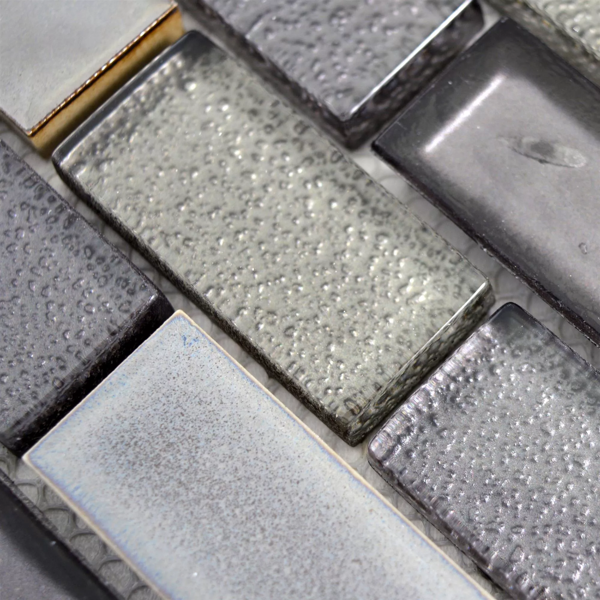 Glas Keramik Mosaikfliesen Mirasol Altgrau 4 Glas Keramik Mosaikfliesen Mirasol Altgrau – Bild 2
