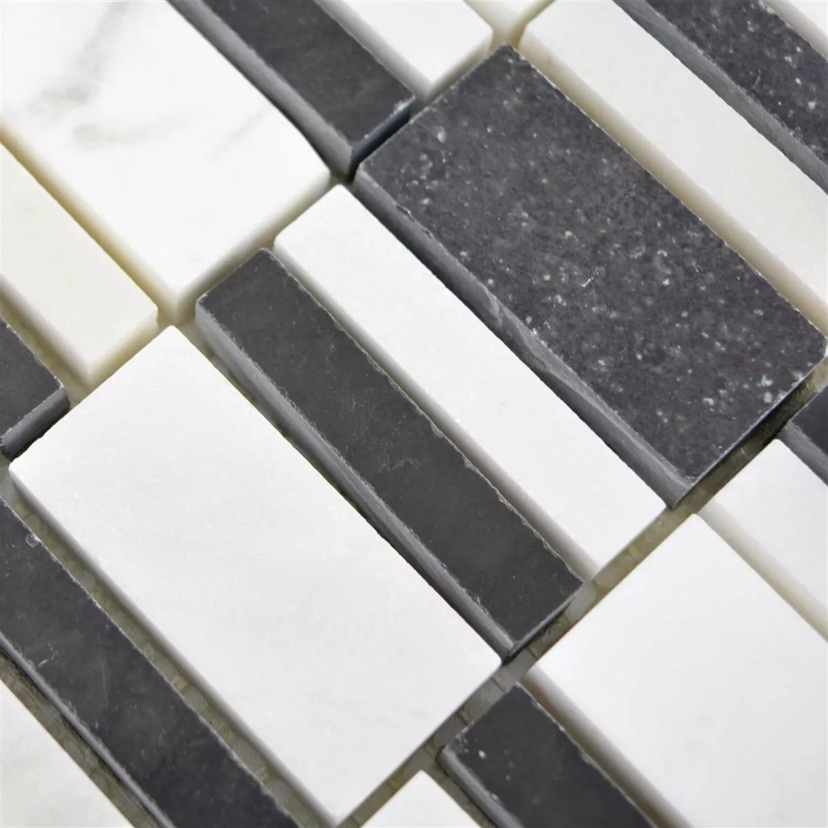 Marmor Mosaikfliesen Sunbury Schwarz Weiss 4 Marmor Mosaikfliesen Sunbury Schwarz Weiss – Bild 2