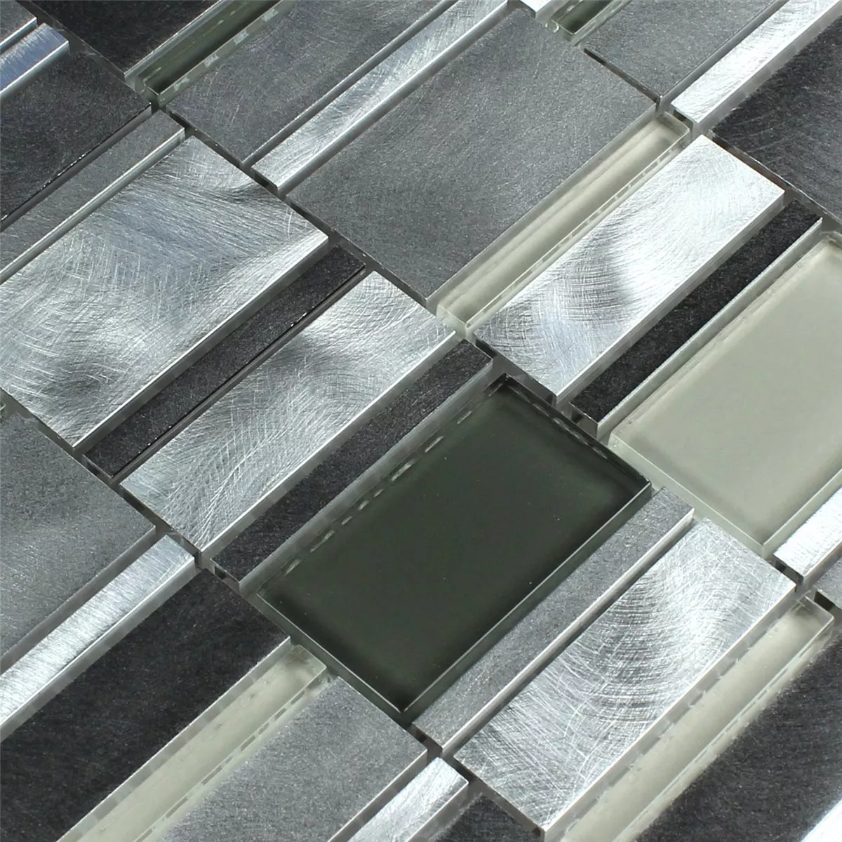 Mosaikfliesen Aluminium Glas Grau Silber 4 Mosaikfliesen Aluminium Glas Grau Silber – Bild 2
